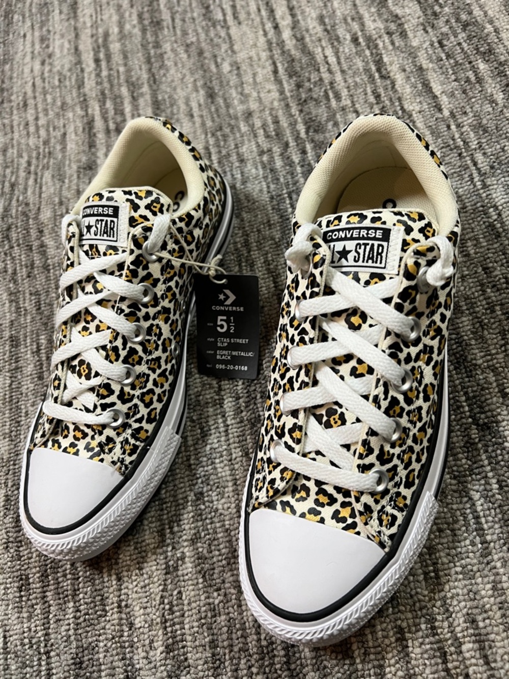 Converse Low Top Sneakers - Leopard Print Size 5.5 - Picture 5 of 11